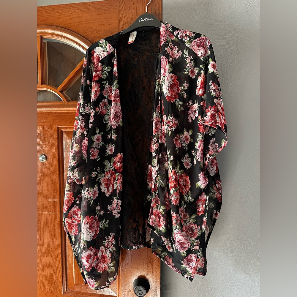 Size M shawl